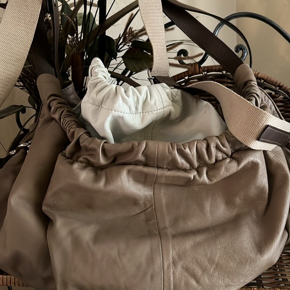 Huis Clos Shoulderbag/Tote/Crossbody🔥